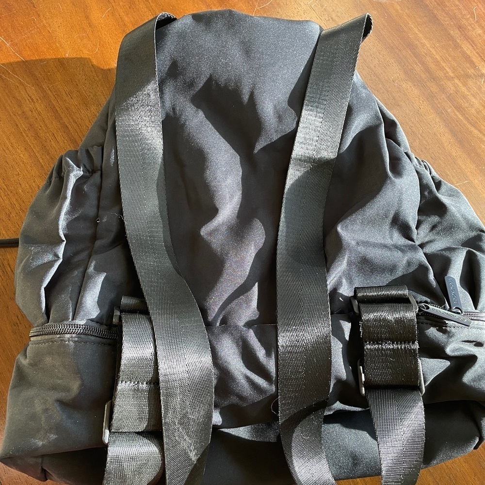 Beyond Yoga Convertible Backpack - Picture 10 of 11